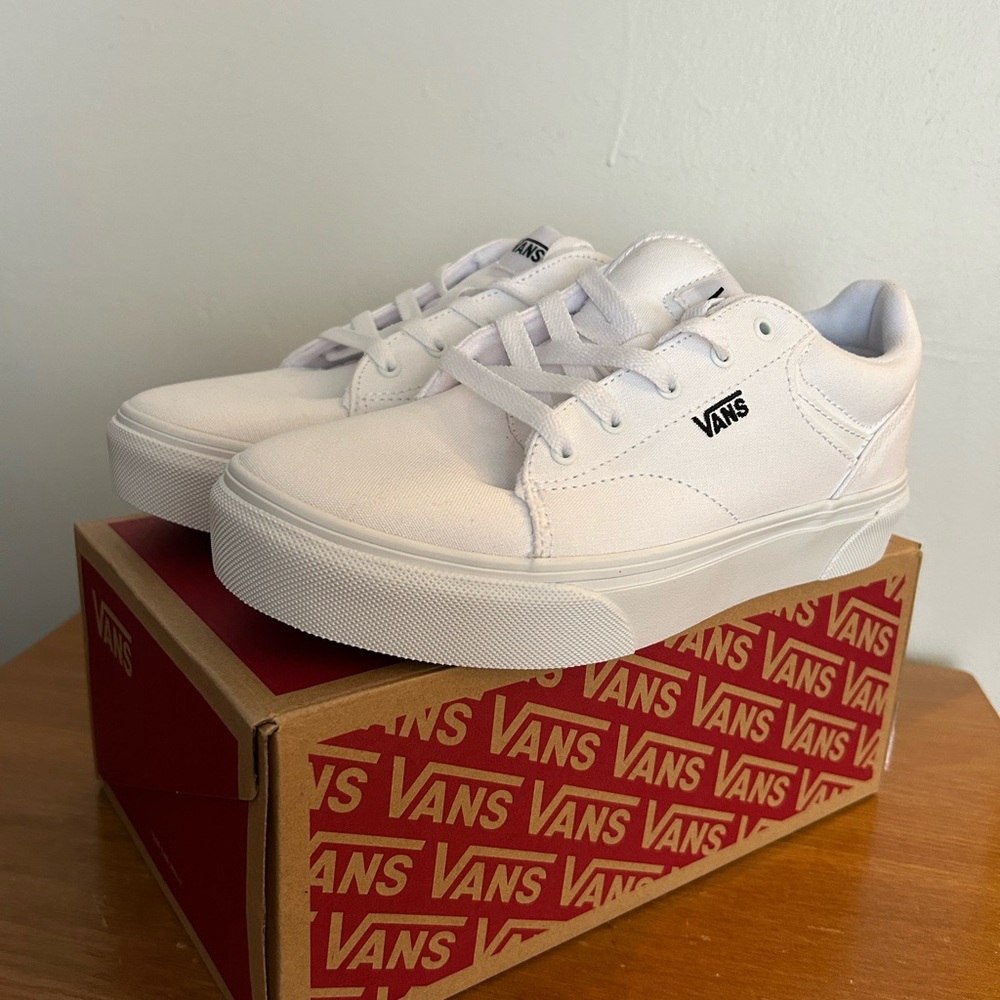 Vans White Sneakers size 5 youth size 6 1/2 women’s - Picture 2 of 8